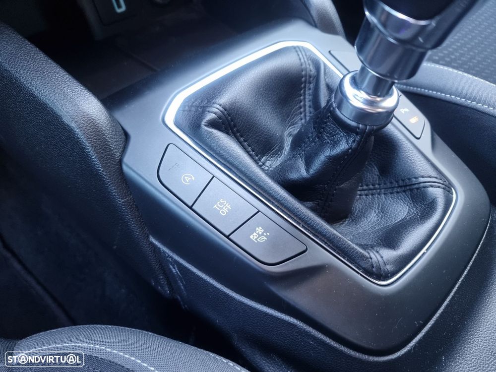 Ford Focus SW 1.5 TDCi EcoBlue Business - 13