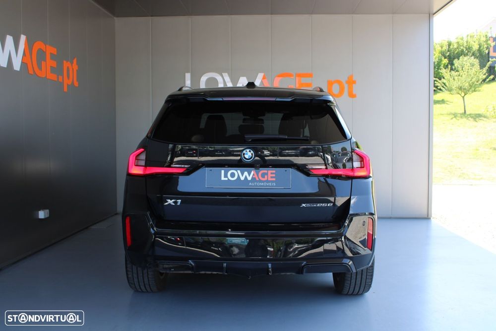 BMW X1 xDrive25e Pack Desportivo M - 4