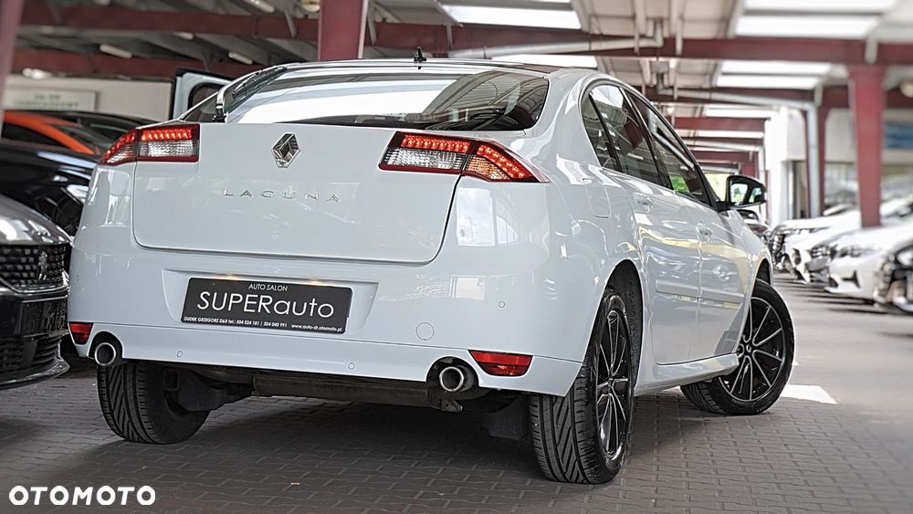 Renault Laguna 2.0 dCi NervaSport ESM - 11