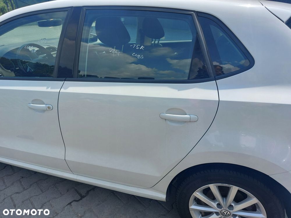 vw polo v 6r 6c 08-17r drzwi lewe tył tylne lc9a kompletne - 1