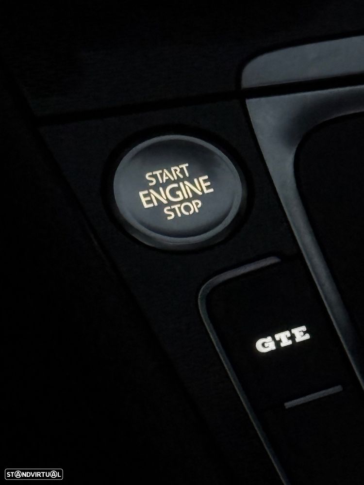 VW Golf 1.4 GTE Plug-In-Hybrid DSG - 11