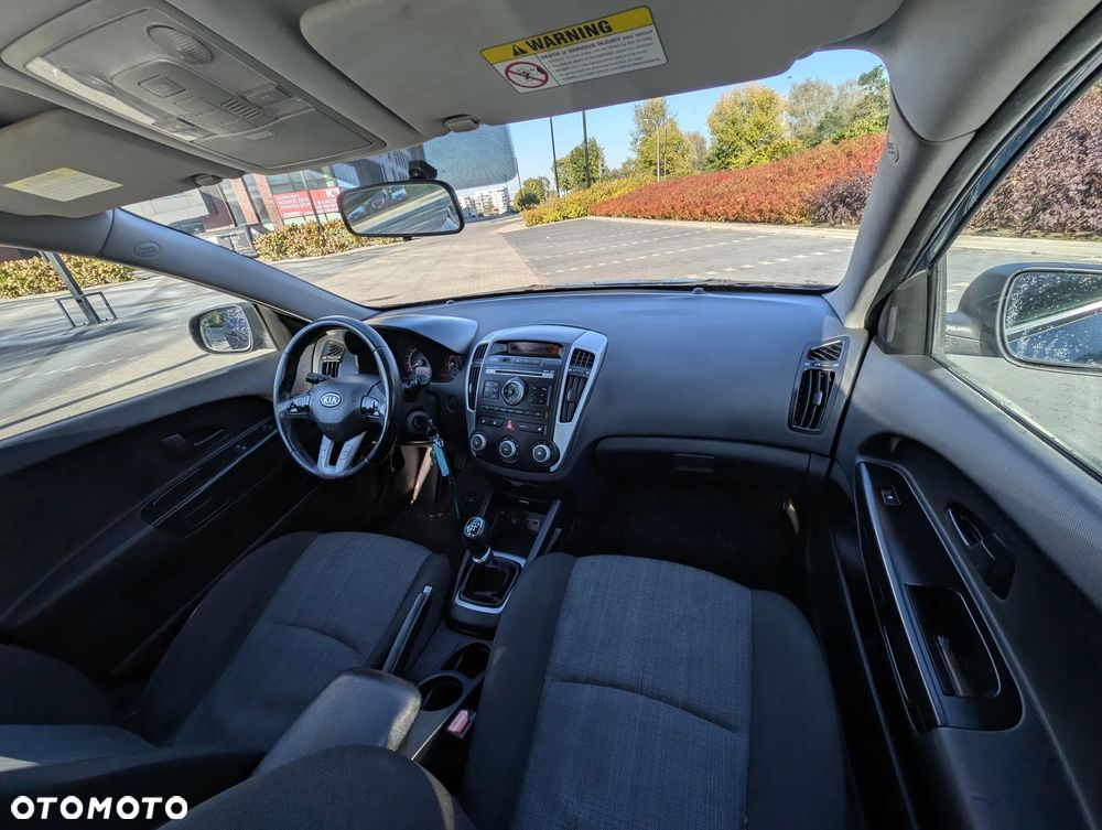 Kia Ceed Cee'd 1.4 L - 14