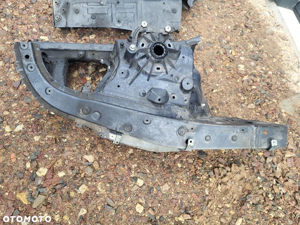 Podłużnica Boczek Fartuch Przód Lewy Prawy BMW 5 m5 F10 v8 4.4 560km 5 - 2