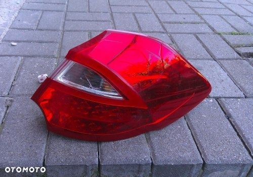 KIA CEE\'D CEED II LIFT 15-18 HATCHBACK LAMPA TYLNA PRAWA LED - 1