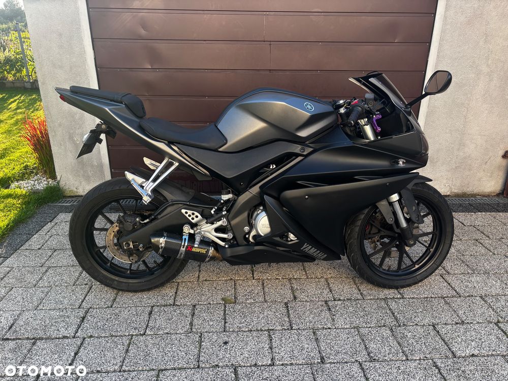 Yamaha YZF - 8