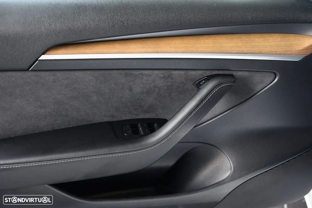 Tesla Model 3 Long Range AWD Dual Motor - 53