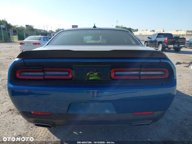 Dodge Challenger 3.6 GT AWD - 10
