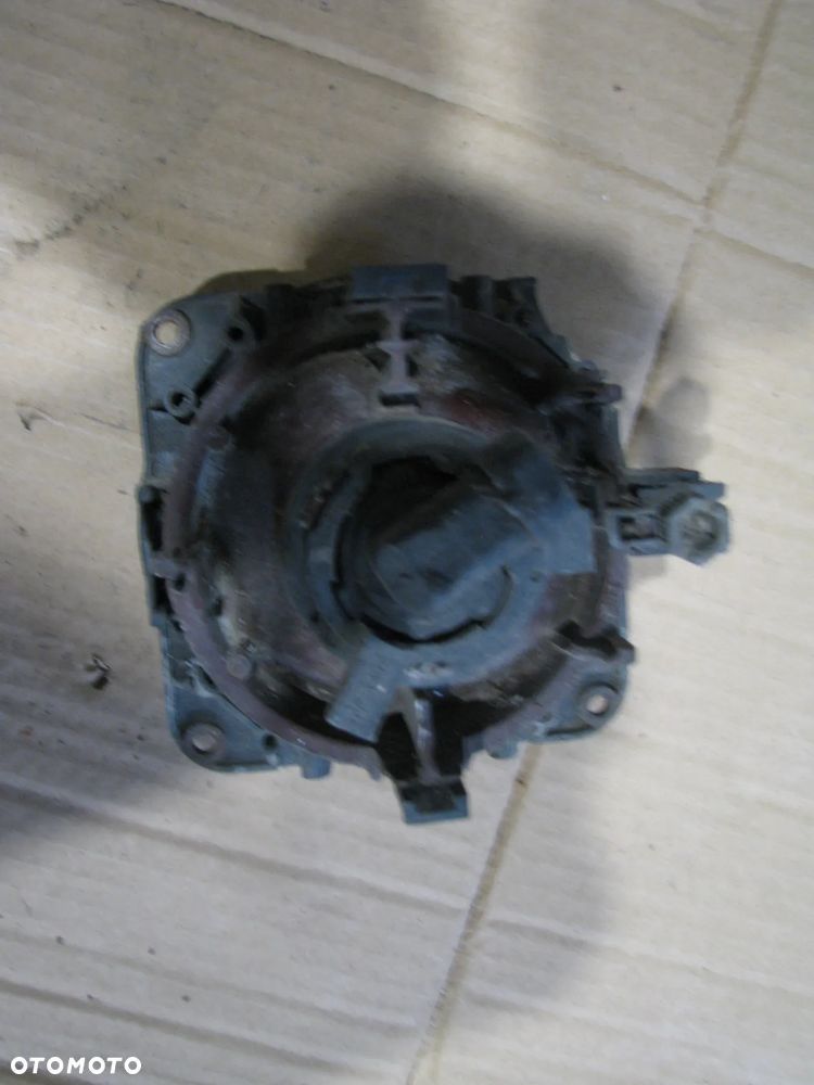 HALOGEN ZDERZAKA LEWY MAZDA TRIBUTE - 6