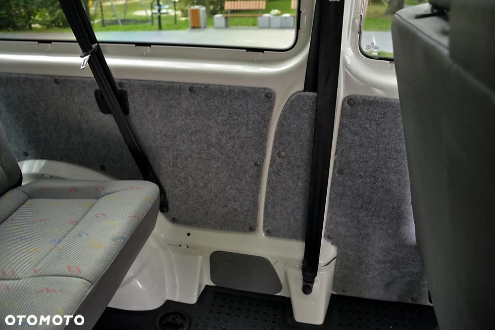 Volkswagen Transporter T5 TDI L2H1 - 27