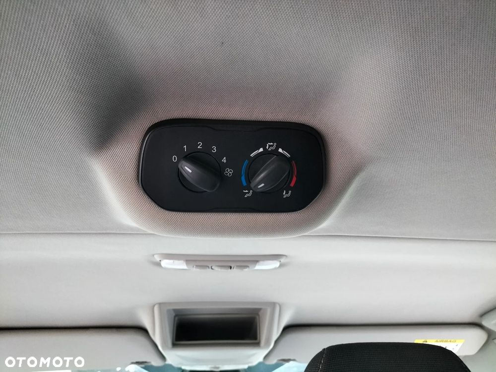 Ford Tourneo Custom 2.0 TDCi L2 Titanium - 14