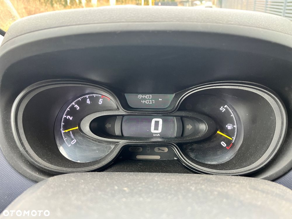 Opel Vivaro - 9