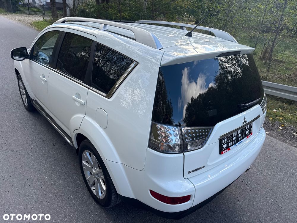 Mitsubishi Outlander 2.4 4WD Inform - 19