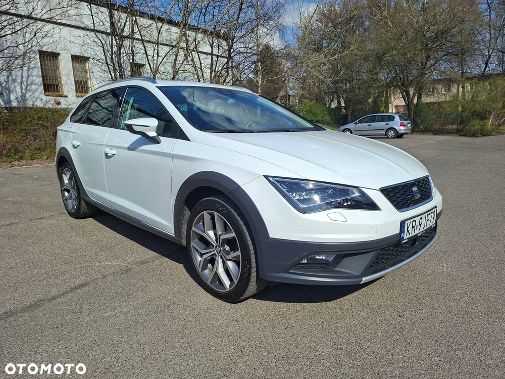 Seat Leon Sportstourer 1.8 TSI Start&Stop 4Drive DSG X-Perience - 2