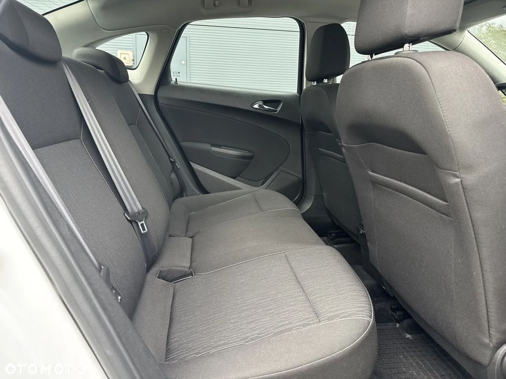 Opel Astra 1.6 EU6 - 9