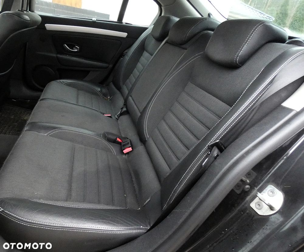 Renault Laguna 2.0 DCi Initiale - 17