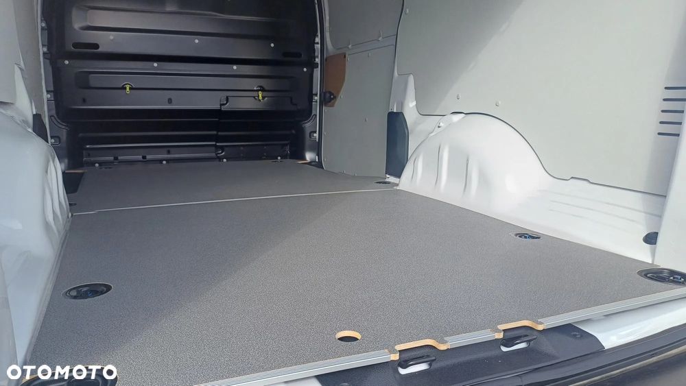 Toyota Proace - 10