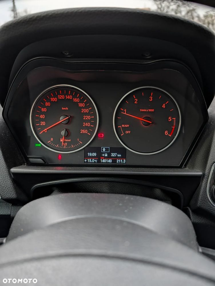 BMW Seria 1 116d - 14