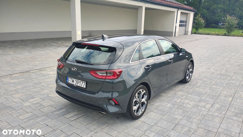 Kia Ceed 1.4 L - 8