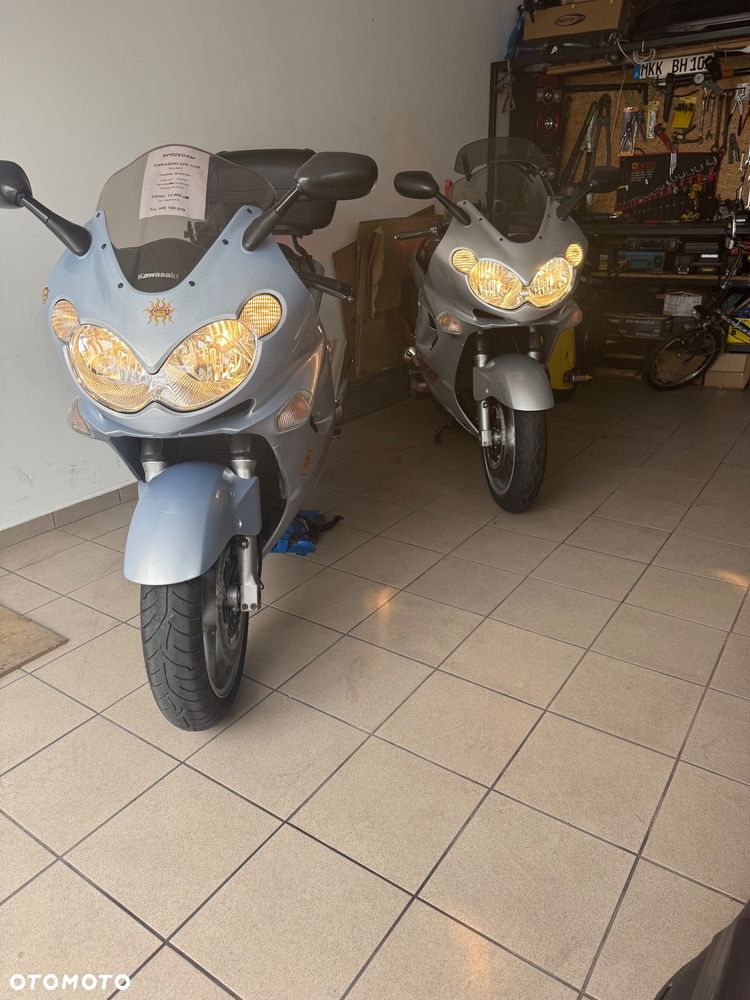 Kawasaki ZZR - 11