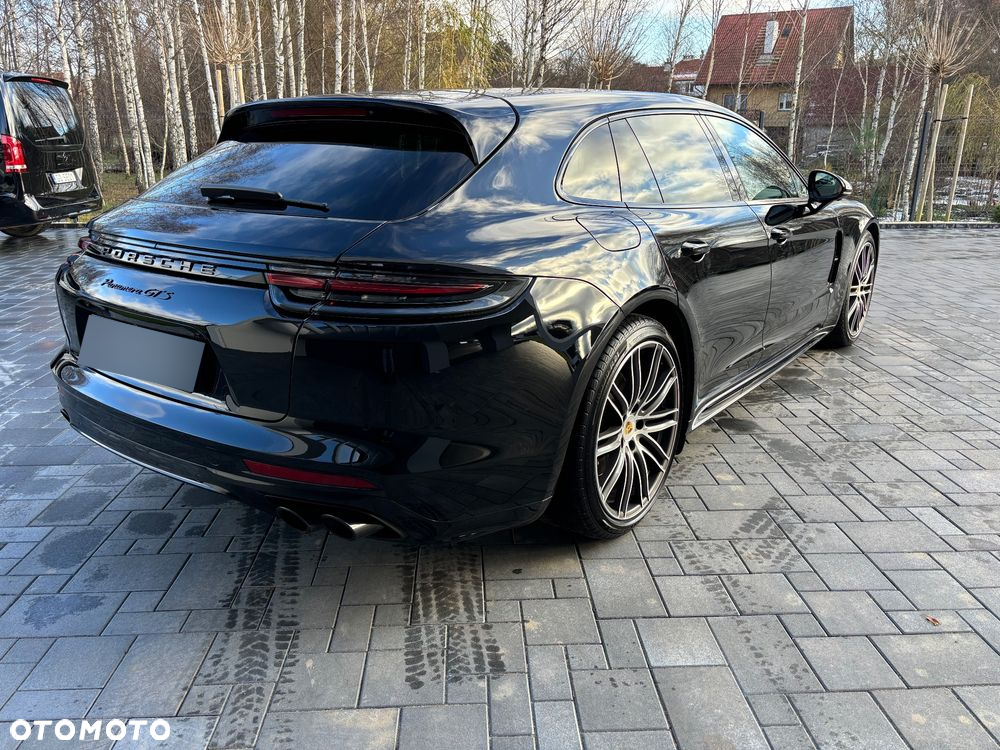 Porsche Panamera GTS Sport Turismo - 7