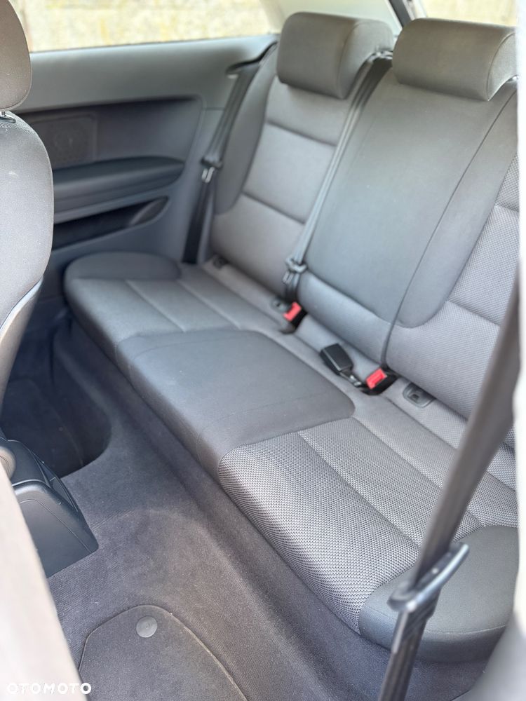 Audi A3 3-drzwiowe 1.6 Ambiente - 13