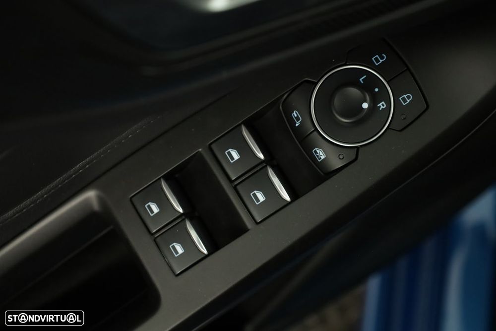 Ford Focus 1.0 EcoBoost MHEV ST-Line X - 19