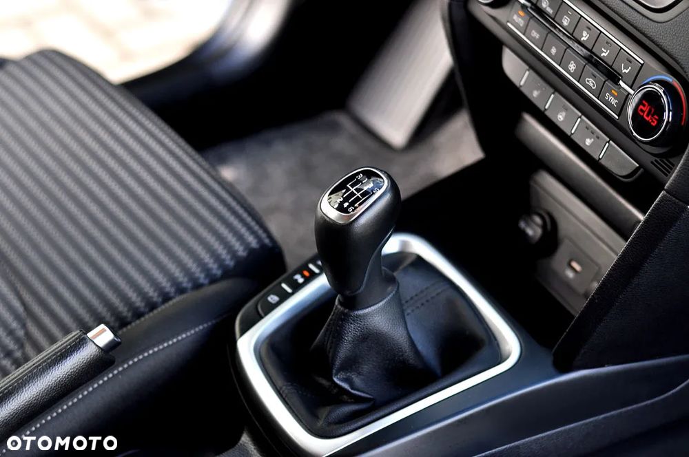 Kia Ceed 1.5 T-GDI Business Line Plus - 29