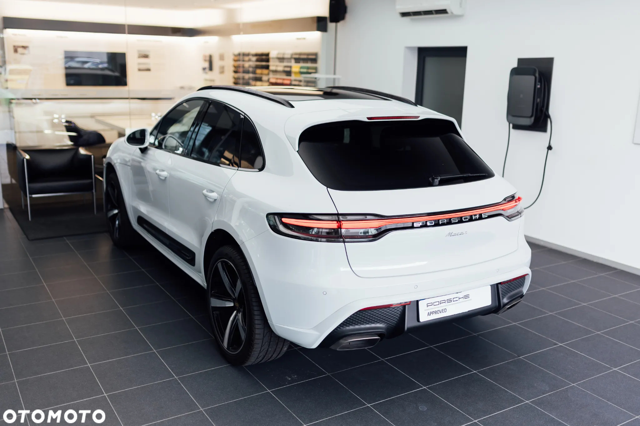 Porsche Macan Standard - 12