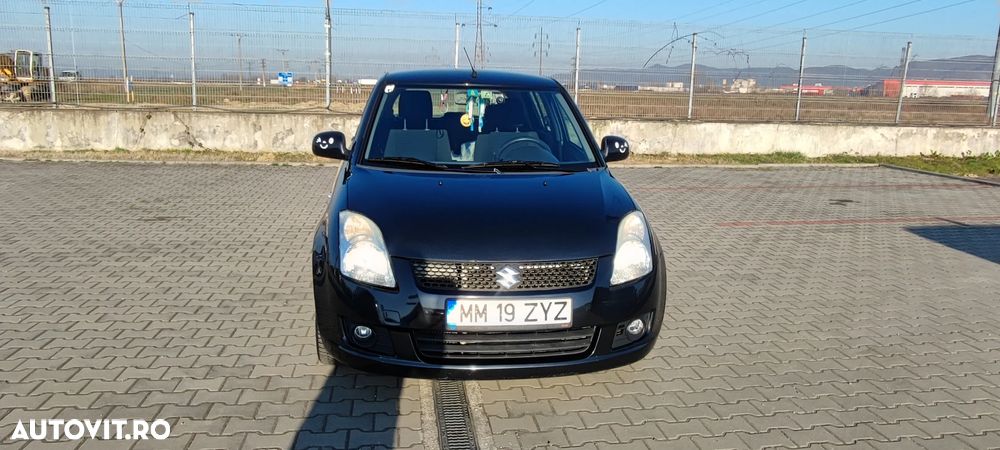 Suzuki Swift - 1