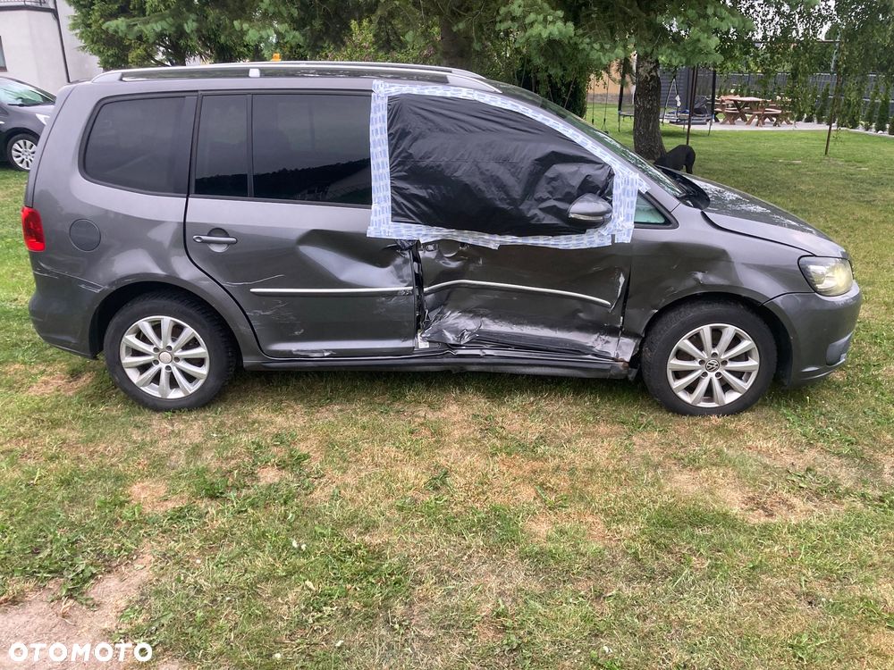 Volkswagen Touran 2.0 TDI DPF Highline - 4