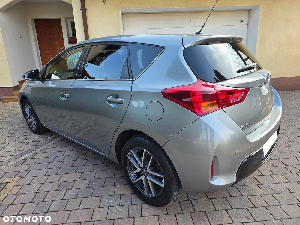 Toyota Auris 1.6 Valvematic Life Plus - 3