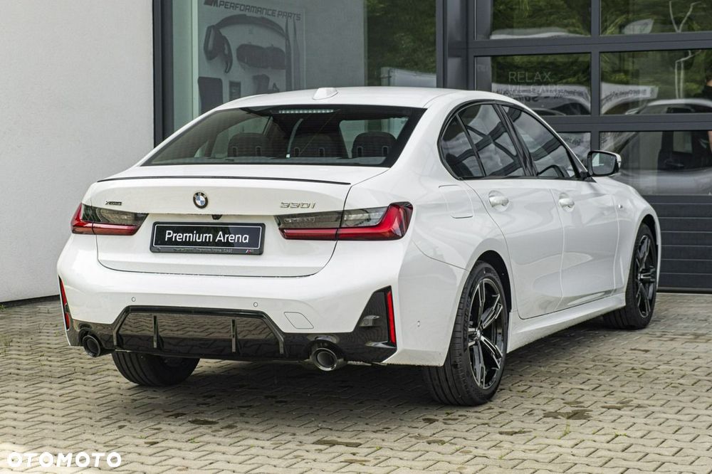 BMW Seria 3 - 12
