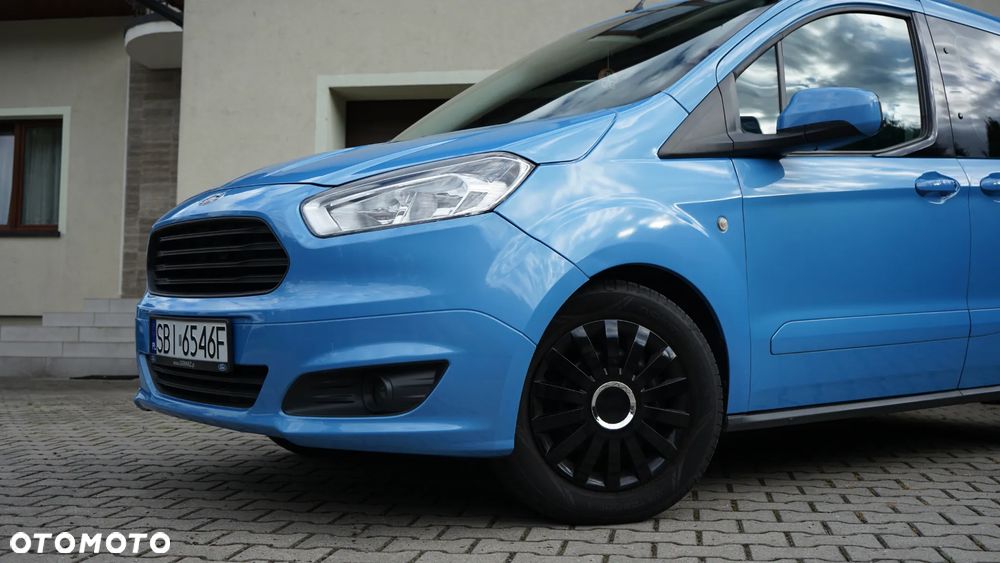 Ford Tourneo Courier - 12