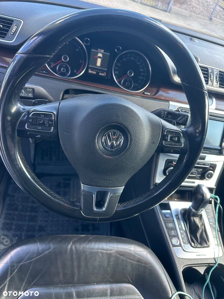 Volkswagen Passat 2.0 TDI 4Mot Highline DSG - 15