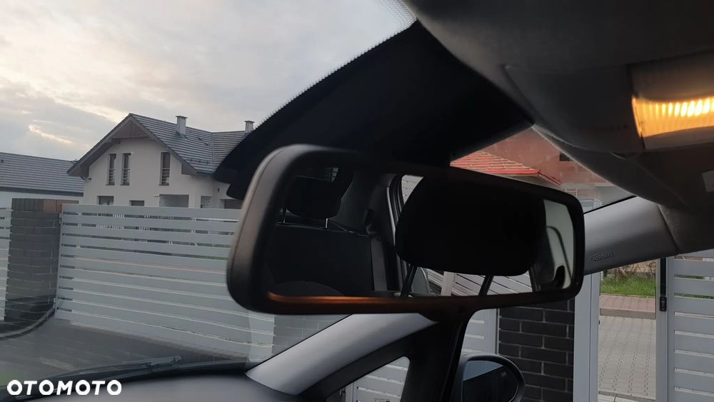 Opel Corsa 1.4 Cosmo - 31