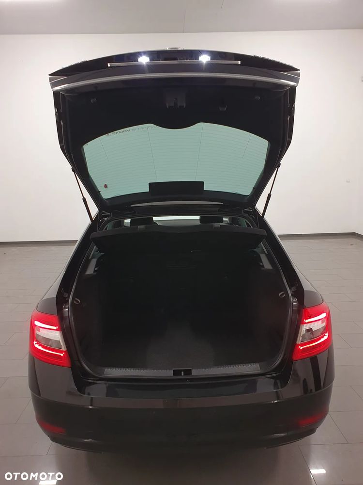 Skoda Octavia 2.0 TDI (Green tec) Style - 37