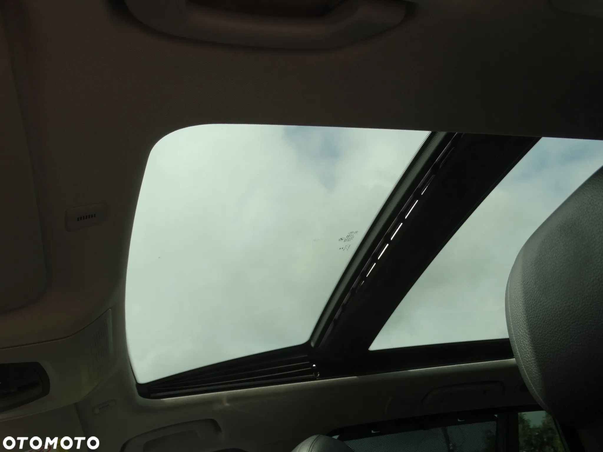 BMW Seria 5 520d xDrive Touring Luxury Line - 30