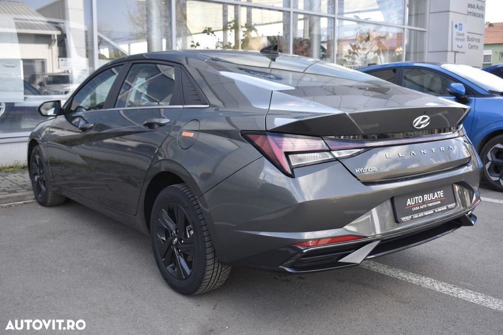 Hyundai Elantra 1.6 l 123 CP CVT Exclusive - 5