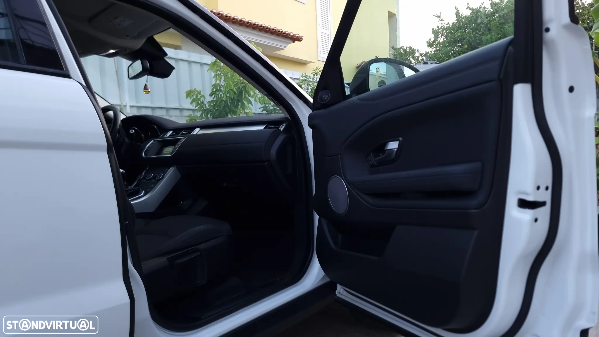 Land Rover Range Rover Evoque 2.0 TD4 Pure - 44