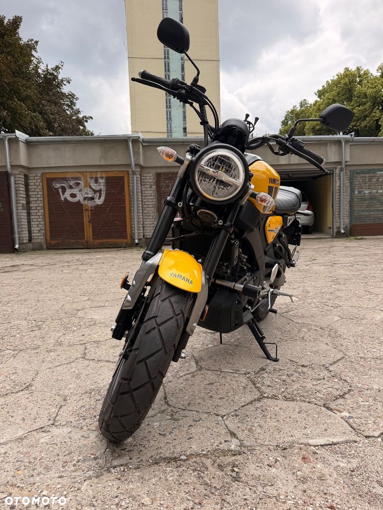 Yamaha XSR - 4