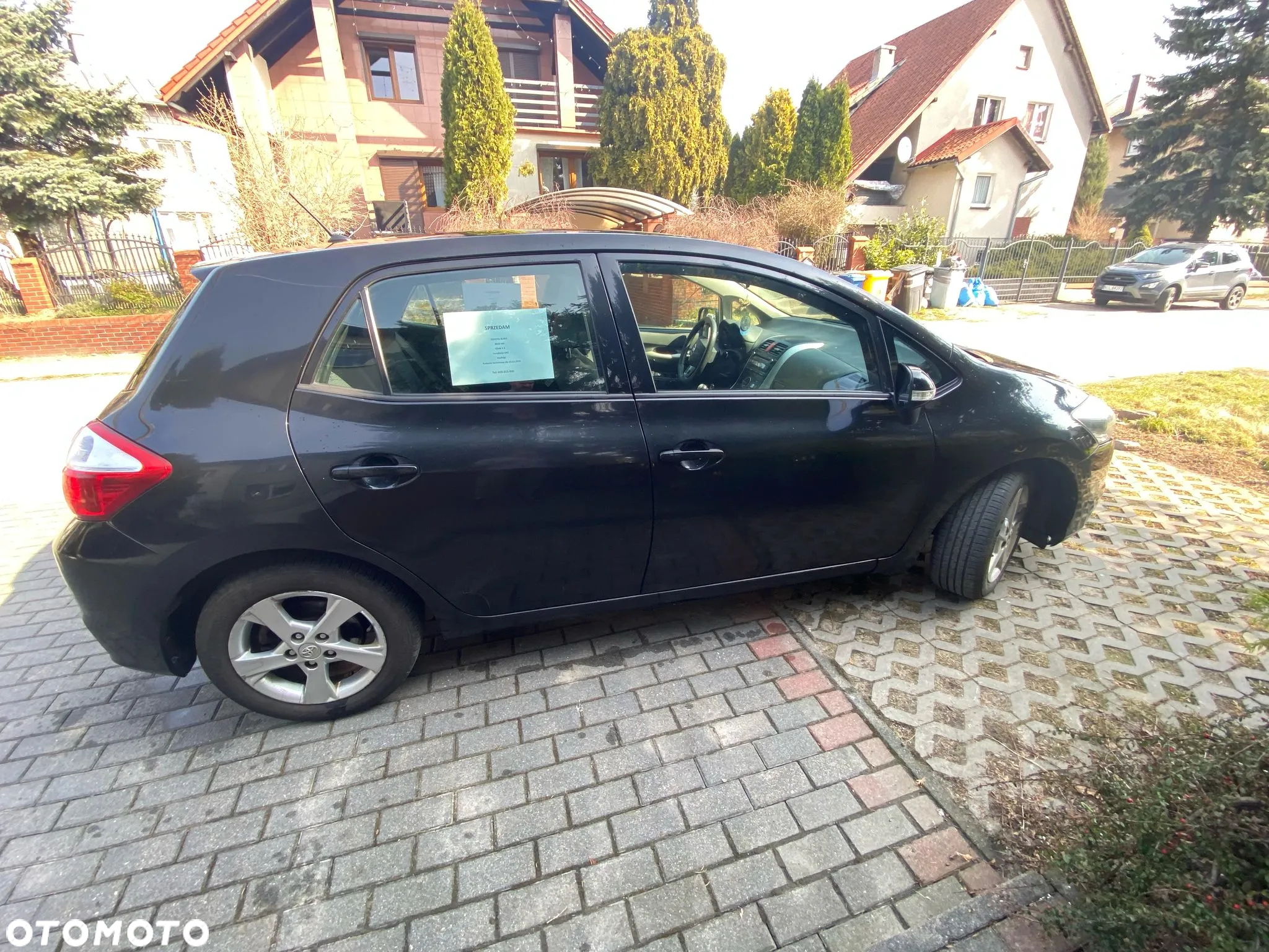 Toyota Auris - 4