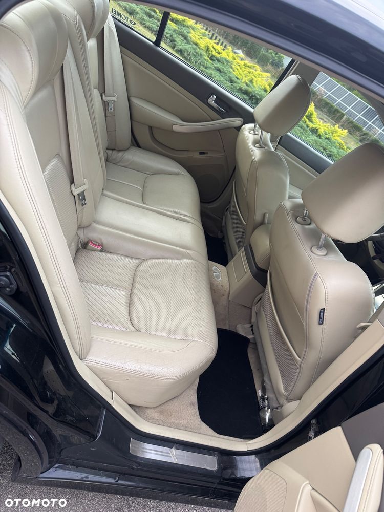 Infiniti G 3.5 AWD - 11