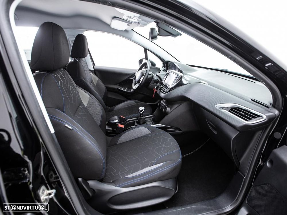 Peugeot 2008 - 9