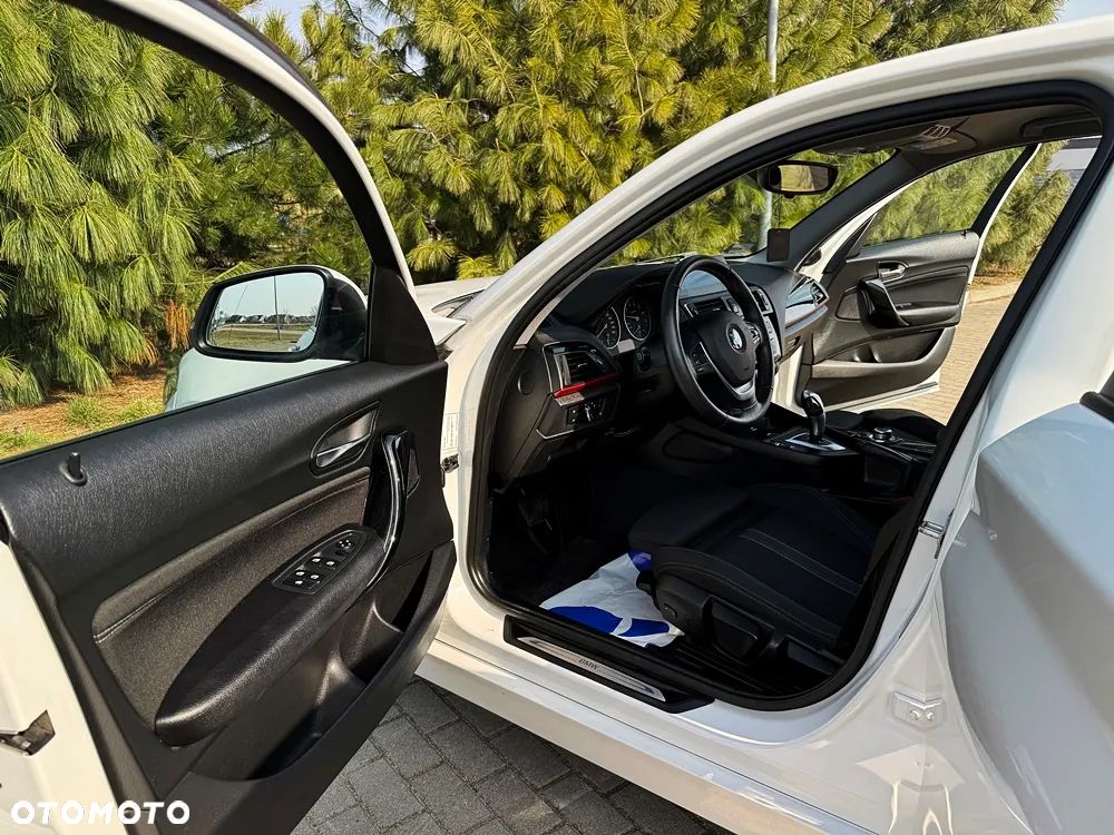 BMW Seria 1 118i Sport Line - 23