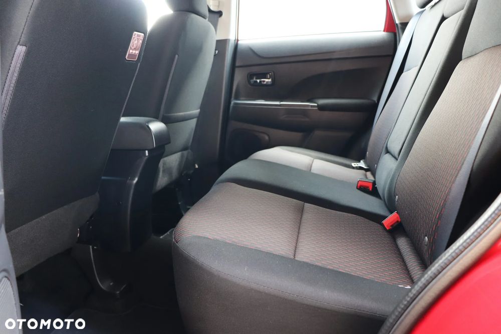 Mitsubishi ASX - 21