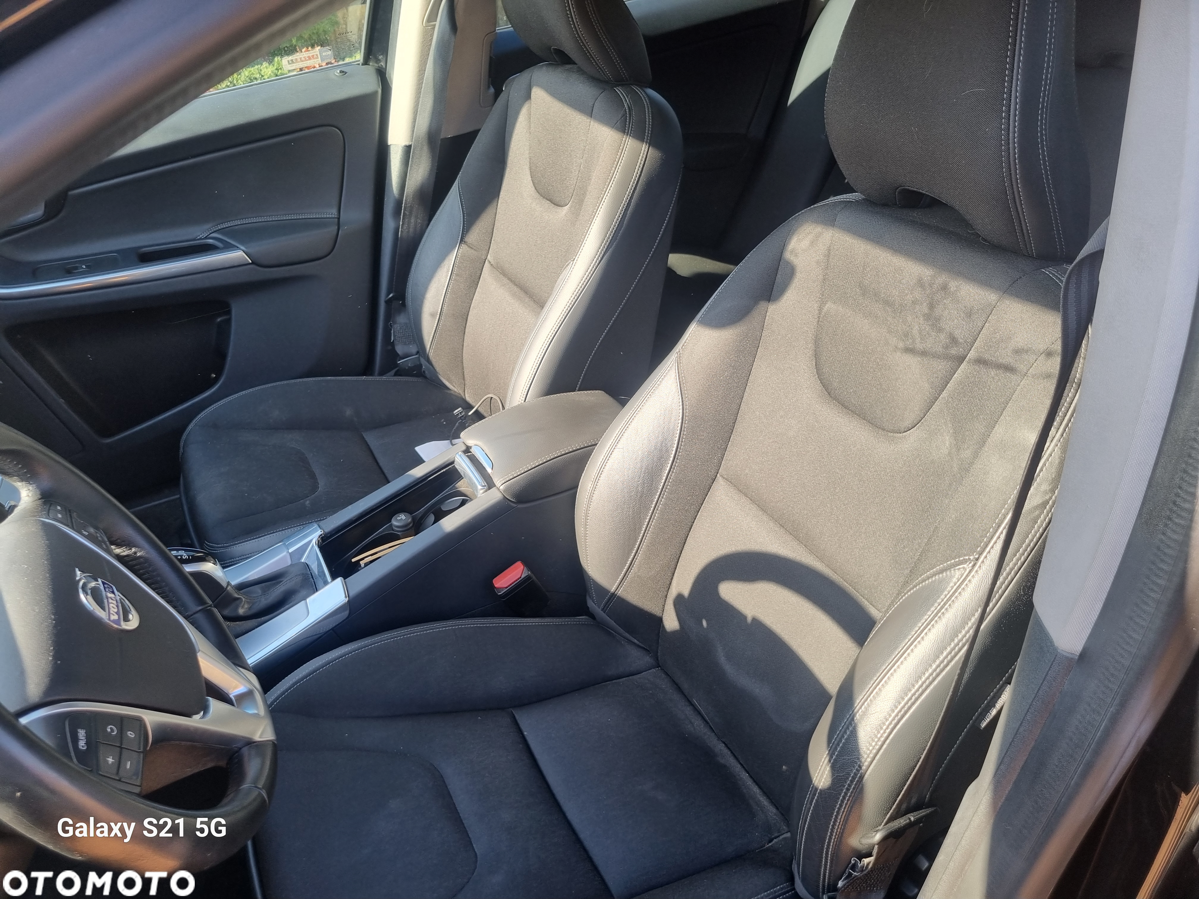 Volvo XC 60 D4 AWD Momentum - 9