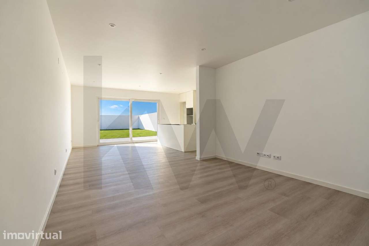 MORADIA T4 NOVA COM VISTA MAR E SERRA | FENAIS DA LUZ - Grande imagem: 5/33