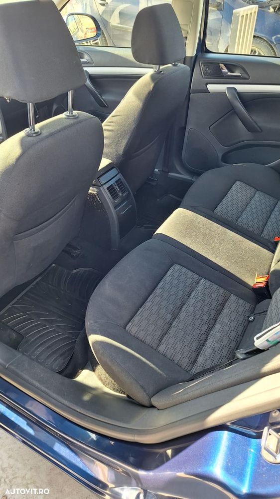 Skoda Octavia 1.6 TDI DPF DSG Ambiente - 18