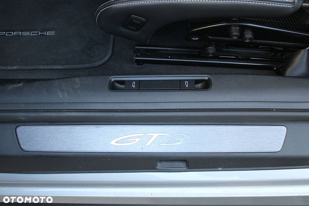 Porsche 911 GT3 - 15