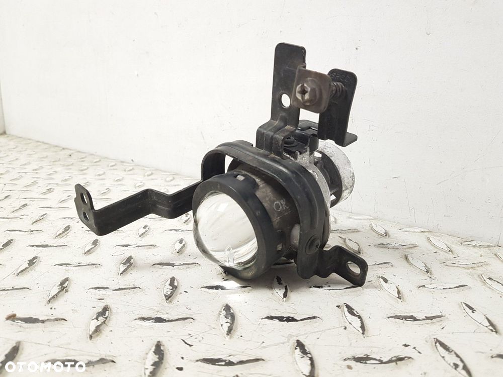 HALOGEN LEWY PRZEDNI LEWA PRZÓD KIA RIO IV 4 DRL LED 92201-H8600 17-25 - 4